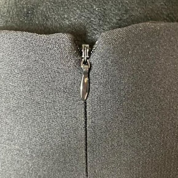 Roz and Ali Pearl and Sequin Embellished Black Evening Dress Size 16 EUC - Picture 9 of 13